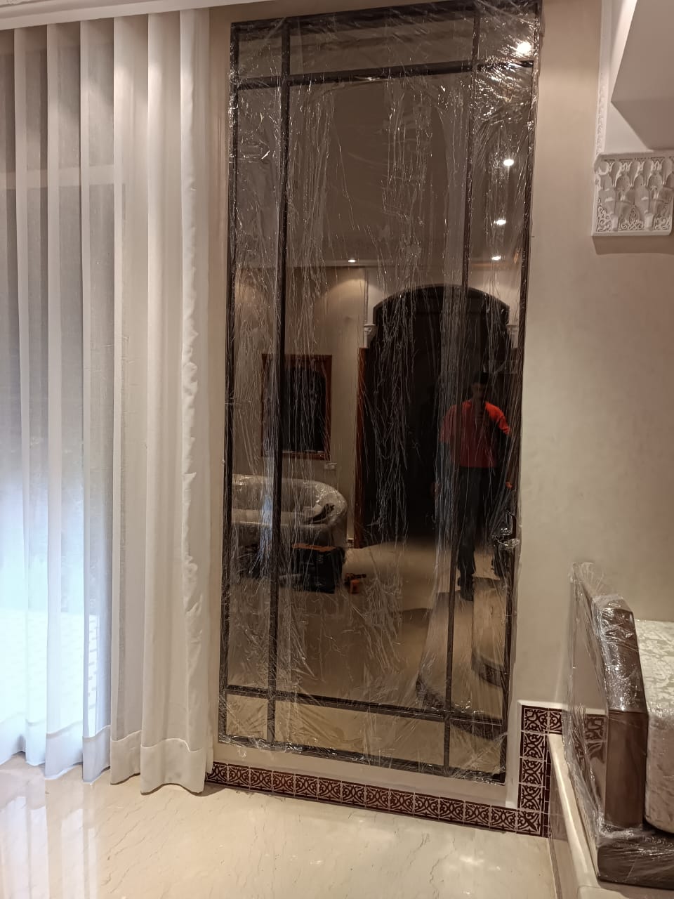 Infinity Mirror Effect